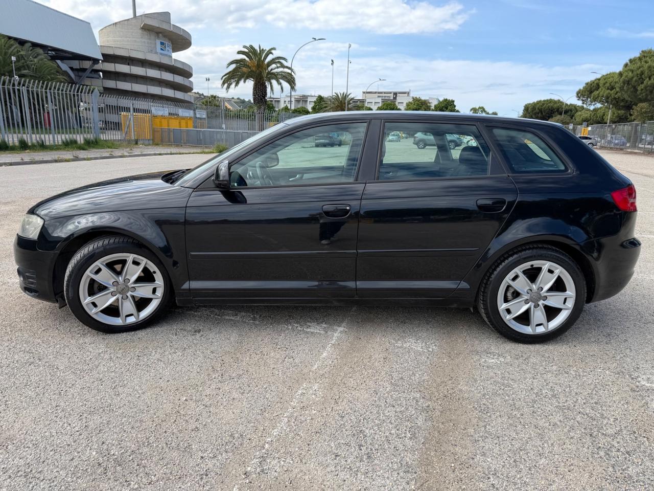 Audi A3 1.6 TDI 105 CV CR Ambition