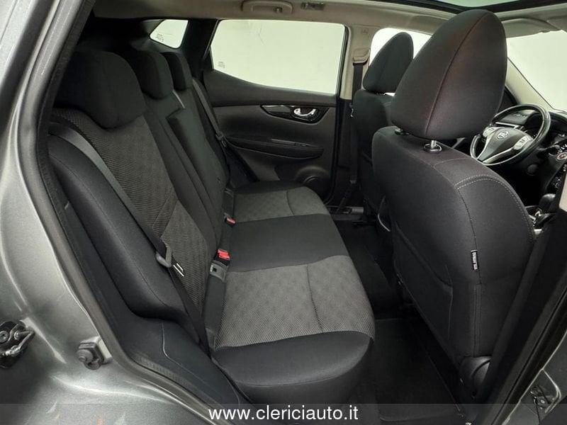 Nissan Qashqai 1.6 dCi 2WD 360 Xtronic (TETTO PAN.)