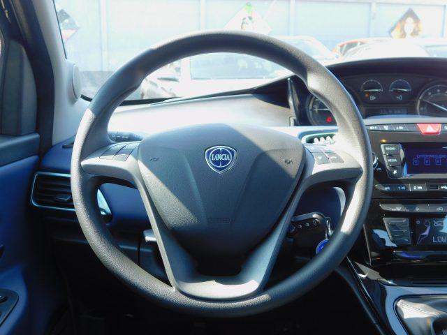 LANCIA Ypsilon 1.0 Hybrid Oro 70 CV Km. 4200 !!!!