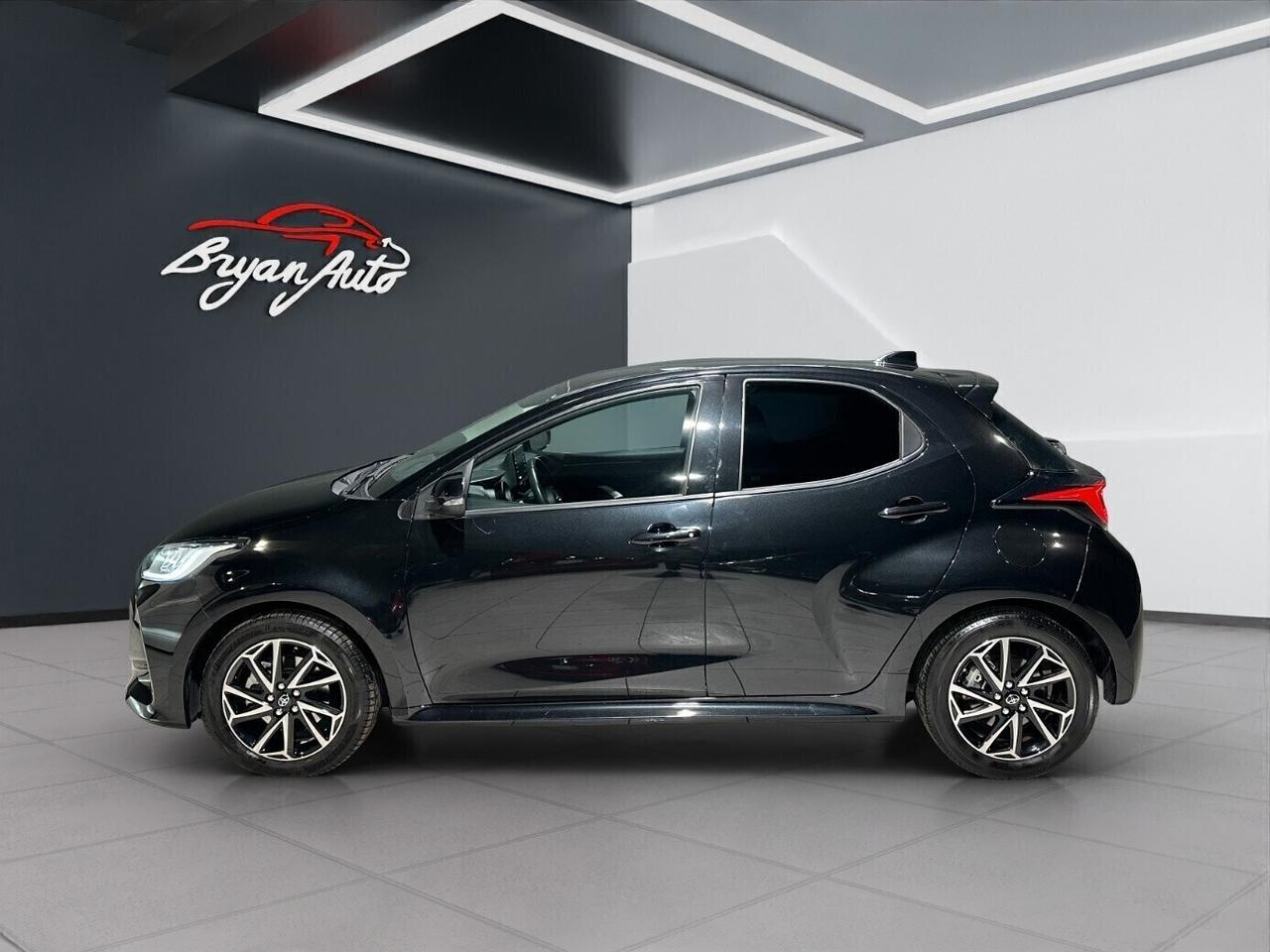 Toyota Yaris 1.5h LOUNGE