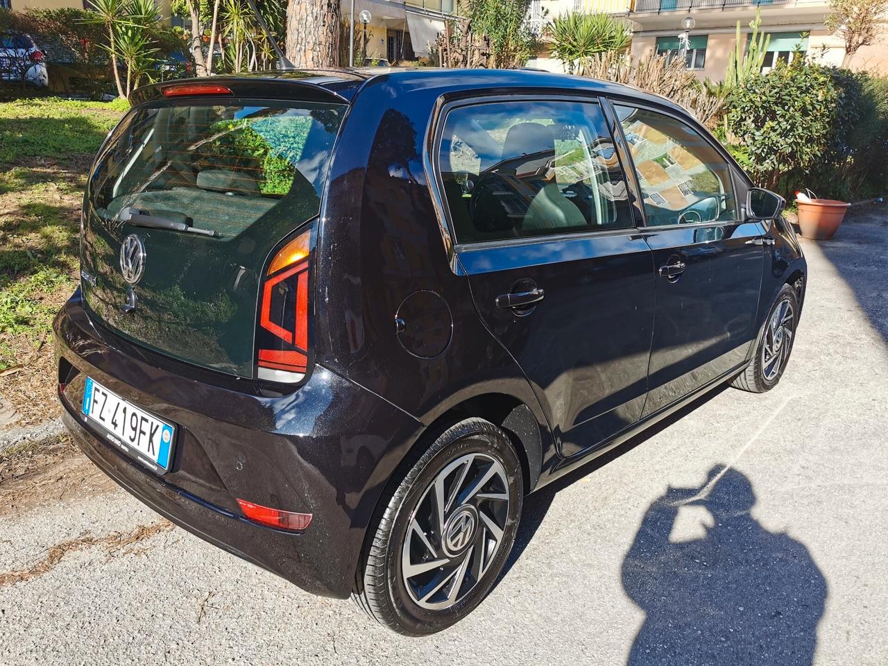 Volkswagen up 5 porte GARANZIA - OK NEOPATENTATI