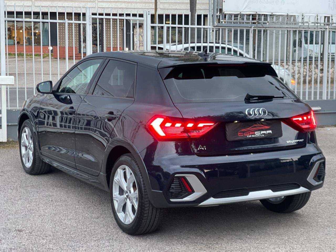 Audi A1 citycarver 30 TFSI S tronic Admired