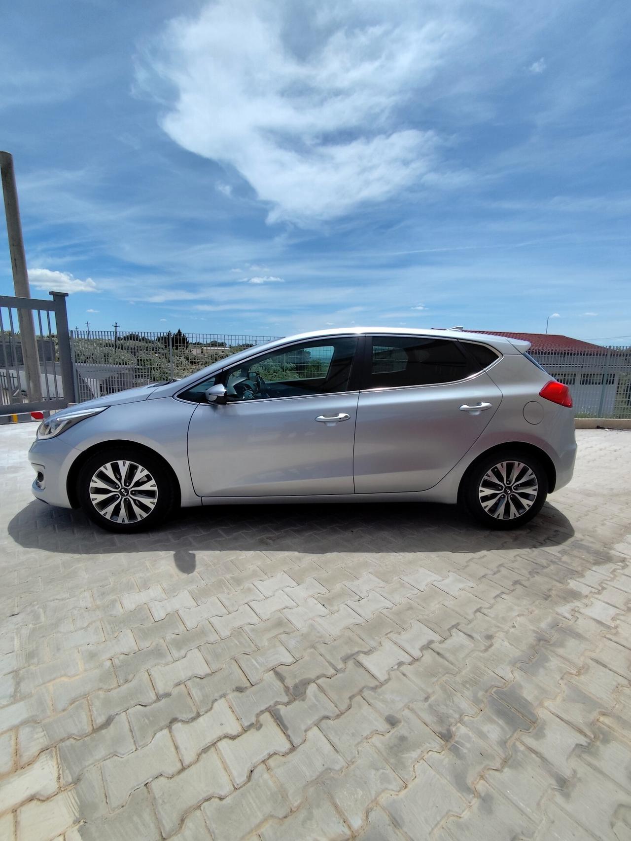 Kia Ceed cee'd 1.6 CRDi 110 CV 5 porte EcoDynamics Business