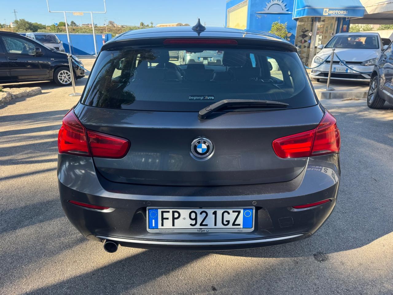 Bmw 116 116d 5p. Urban