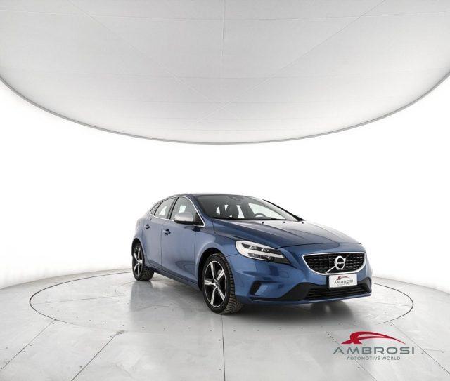 VOLVO V40 D2 R-design
