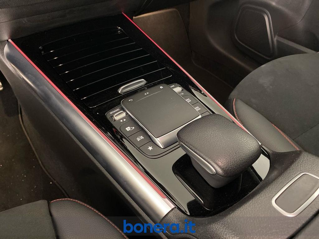 Mercedes GLA 200 200 D Premium 8G-DCT