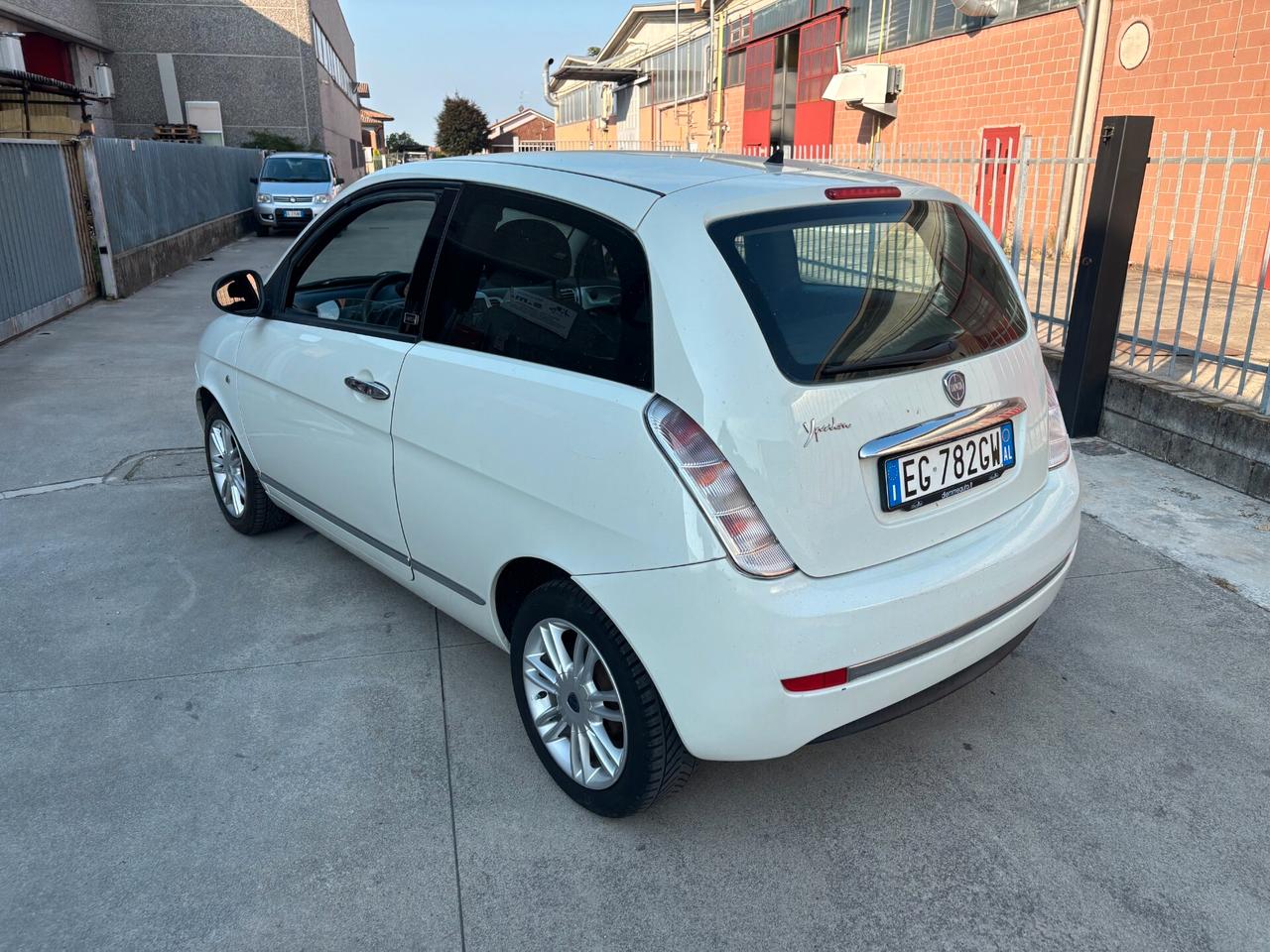 Lancia Ypsilon 1.2 69 CV Platino