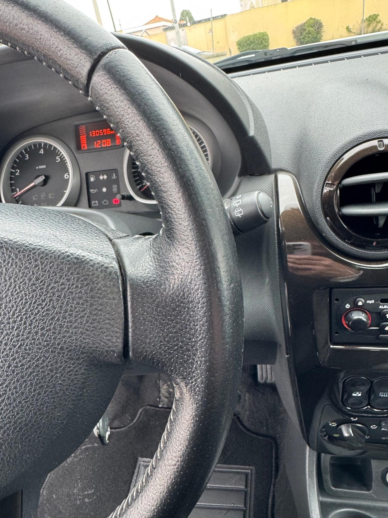 Dacia Duster 1.5 dCi POCHI KM/BLOCK SISTEM