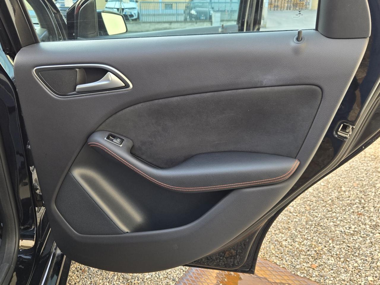 Mercedes-benz B 200 d Premium TETTO E GANCIO TRAINO