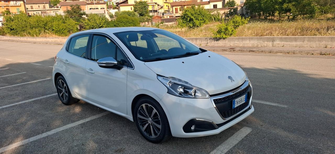 Peugeot 208 BlueHDi 75 5 porte Allure