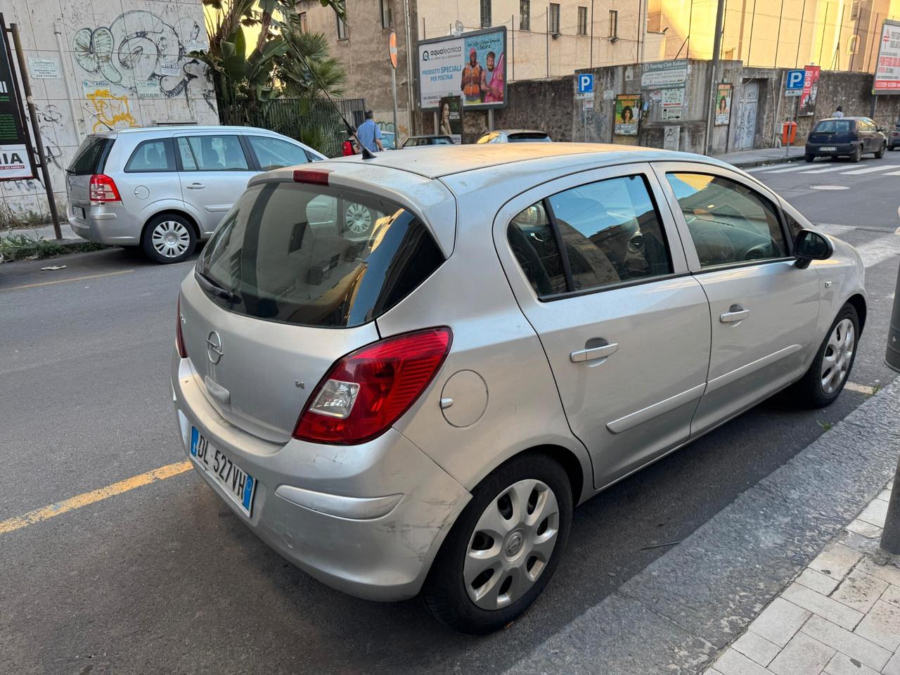 Opel Corsa 1.4 16V 5 porte Enjoy