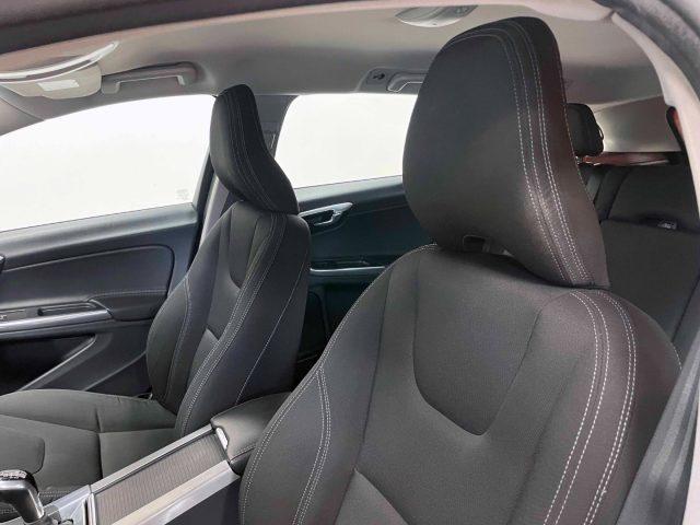 VOLVO V60 2.0 D2 MOMENTUM