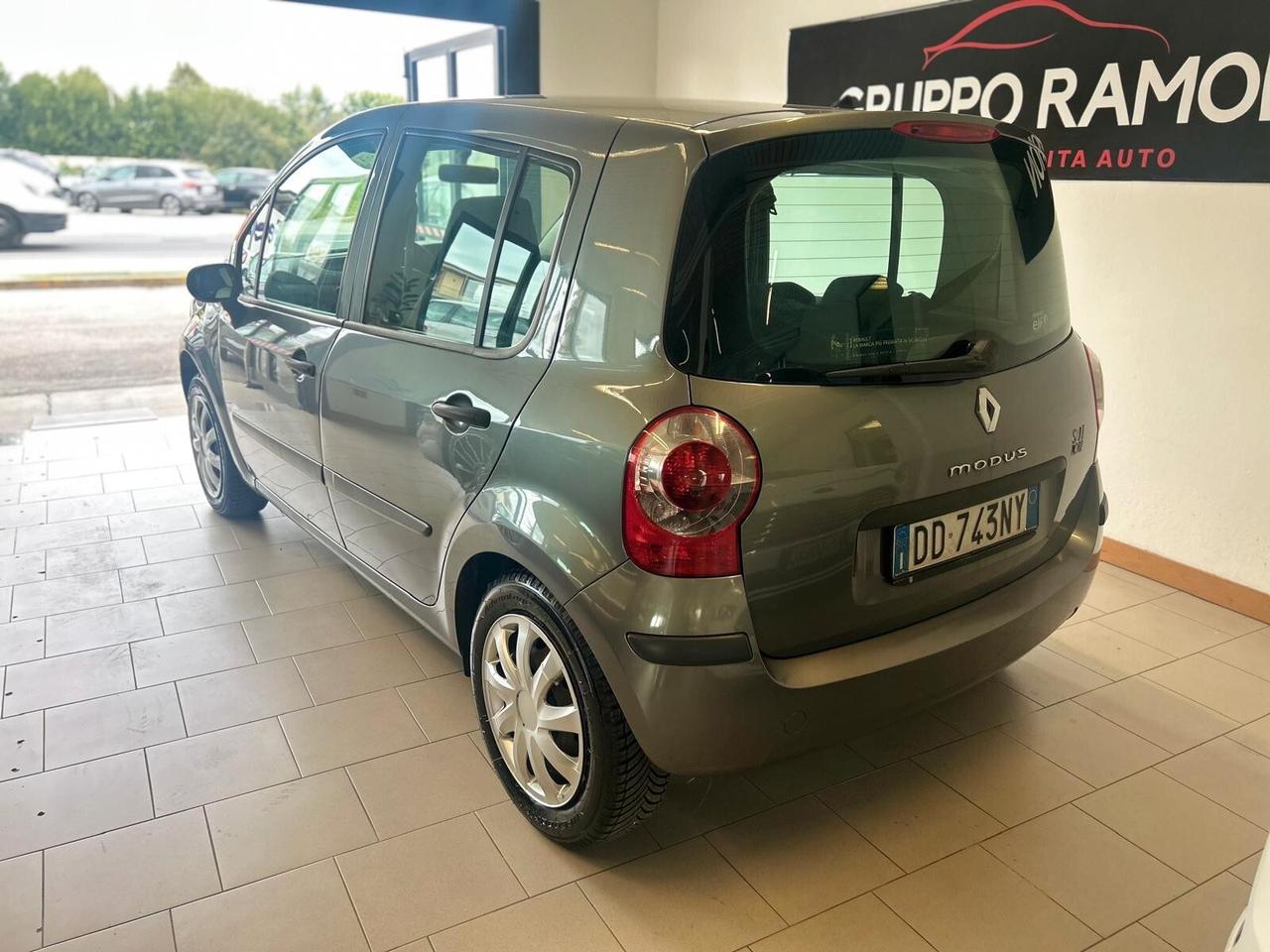 Renault Modus 1.2 16V Luxe Privilage