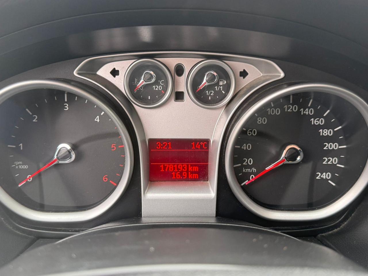 Ford Focus 1.6 TDCi (110CV) SW Tit. DPF