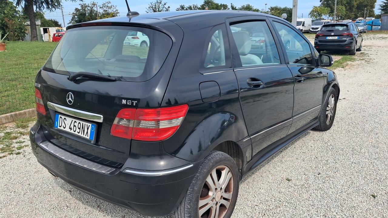 Mercedes-benz B 170 NGT BlueEFFICIENCY Chrome XCommercianti