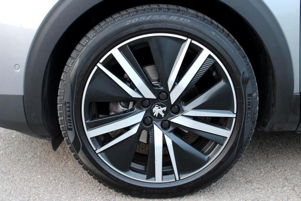 PEUGEOT 3008 1.5 BlueHDi EAT8 GT Pack