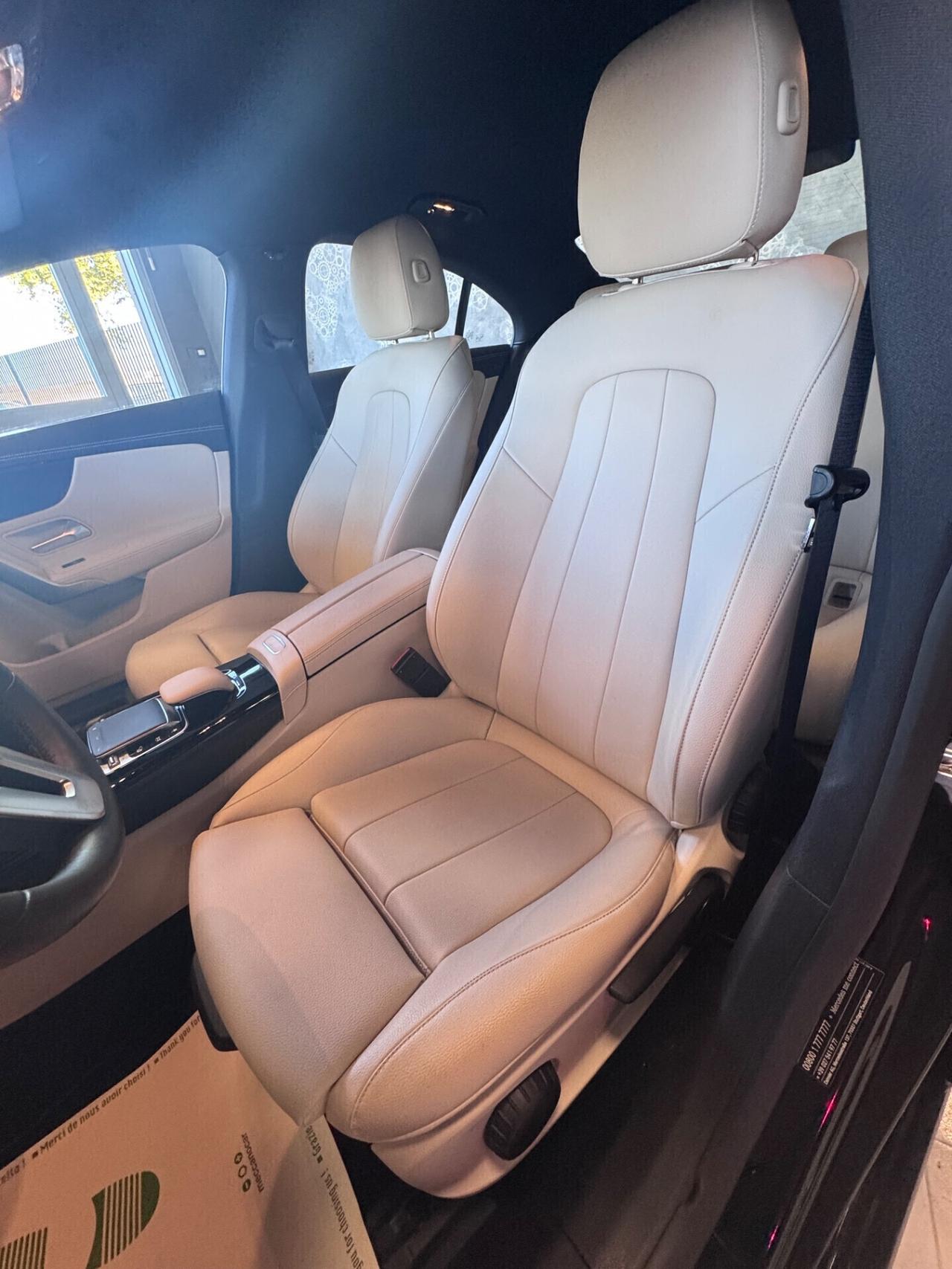 MERCEDES CLA 180CDI KM 42.000 SEDAN AT8 SPORT