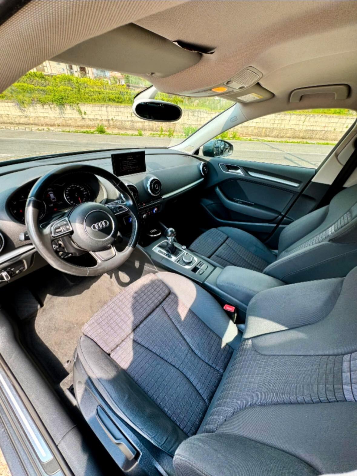 Audi A3 SPB 1.6 TDI clean diesel S tronic Ambition
