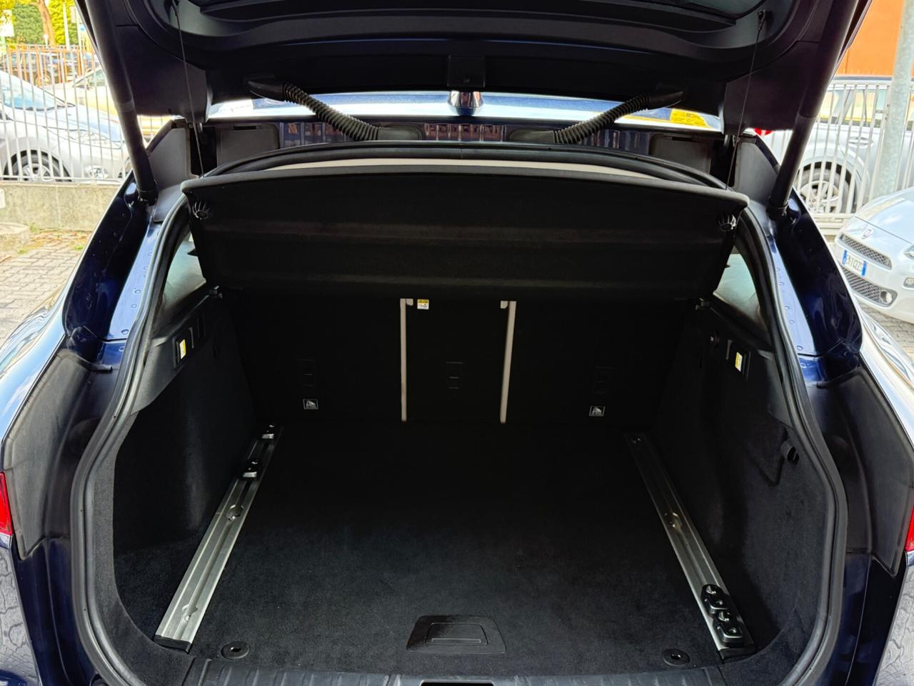 Jaguar F-Pace TURBO NUOVO 4x4 2.0 D 180 CV aut. Portfolio