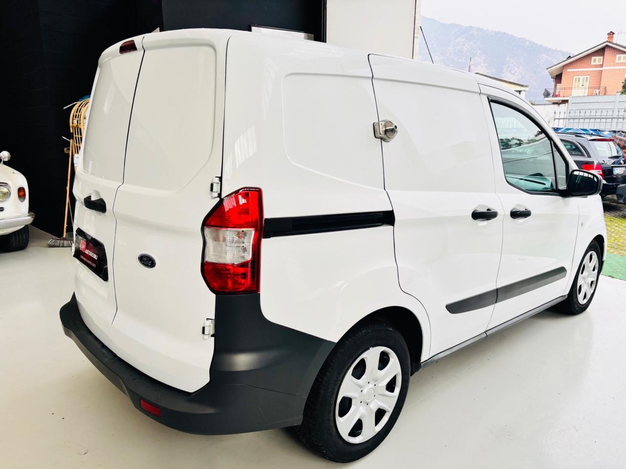 Ford Transit Courier 1.5 TDCi 100CV Van Trend