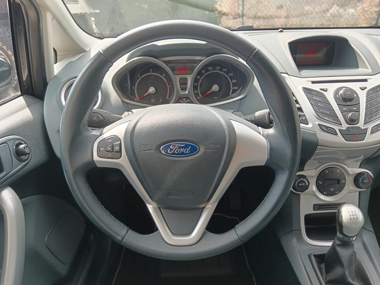 Ford Fiesta 1.4 TDCI 68CV TITANIUM NUOVISSIMA