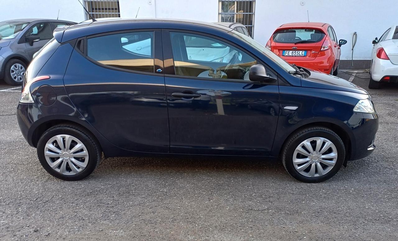 Lancia Ypsilon 1.2 69 CV 5 porte GPL Ecochic Platinum