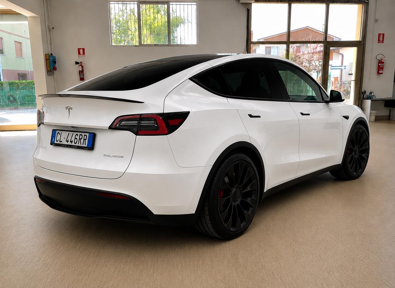 Tesla Model Y AWD Performance
