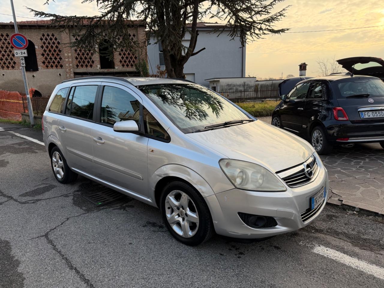 Opel Zafira 1.6 16V VVT Enjoy
