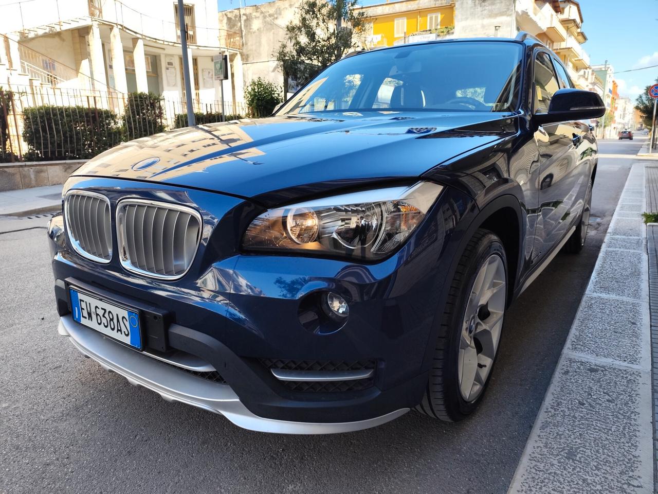 Bmw X1 sDrive18d X Line 143CV PERFETTA