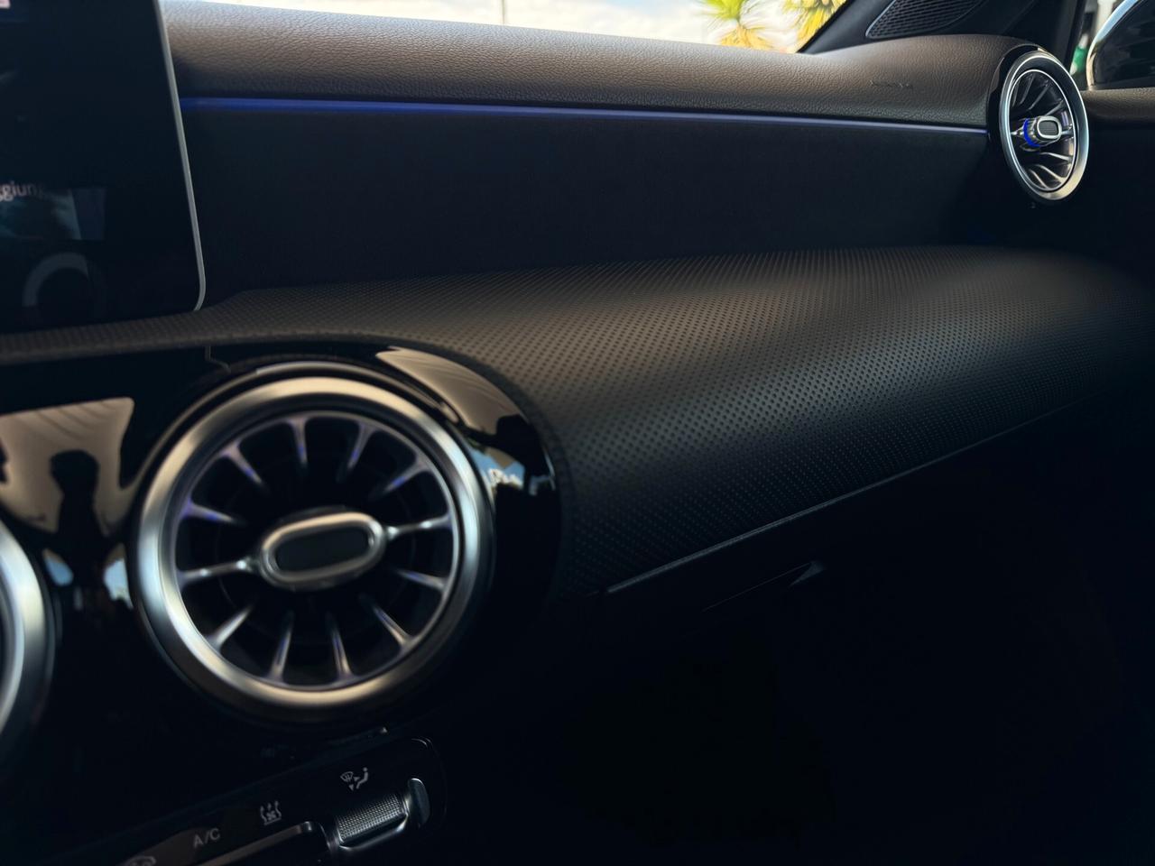 Mercedes-benz A 250 e Automatic EQ-Power Premium AMG line