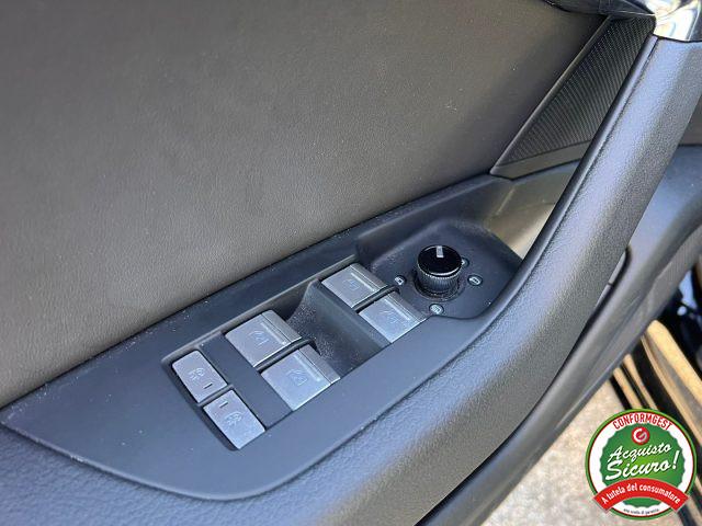 AUDI A6 Avant 40 2.0 TDI quattro ultra S tronic Business S