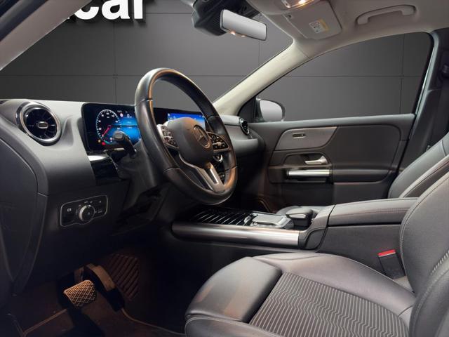 MERCEDES-BENZ GLA 200 Automatic Sport