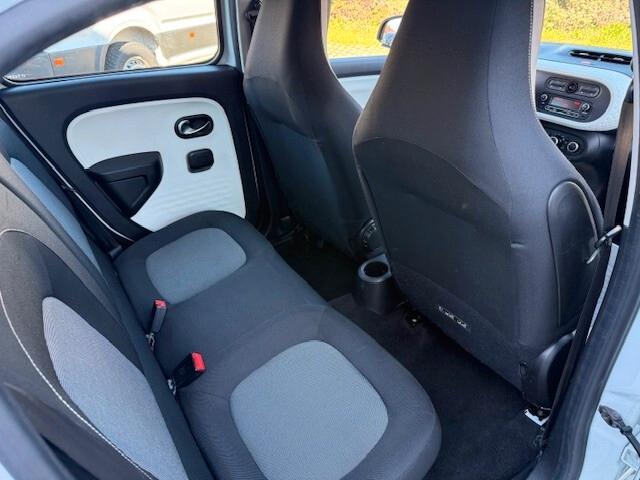 RENAULT NEW TWINGO 1.0 BENZINA 70CV ZEN UNICO PROPRIETARIO 52000KM OK NEO PATENTATI
