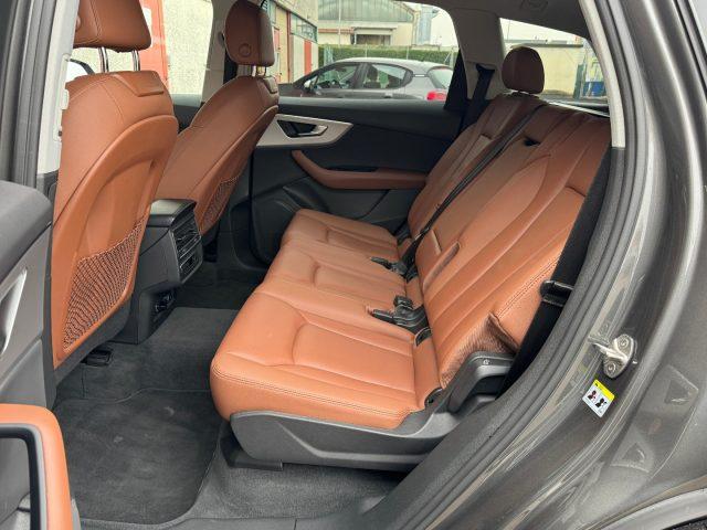 AUDI Q7 55TFSIe Business, Tetto, Pelle,Plug-in,Unicoprop.