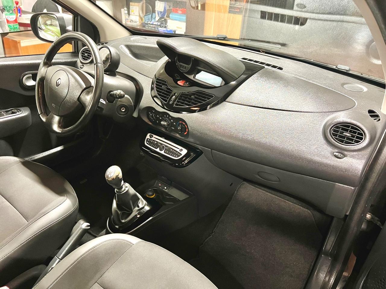 Renault Twingo 1.2 benzina €5 OK NEOPATENTATI