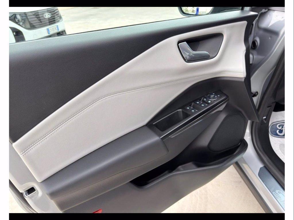 FORD Puma gen-e 43kwh premium del 2025