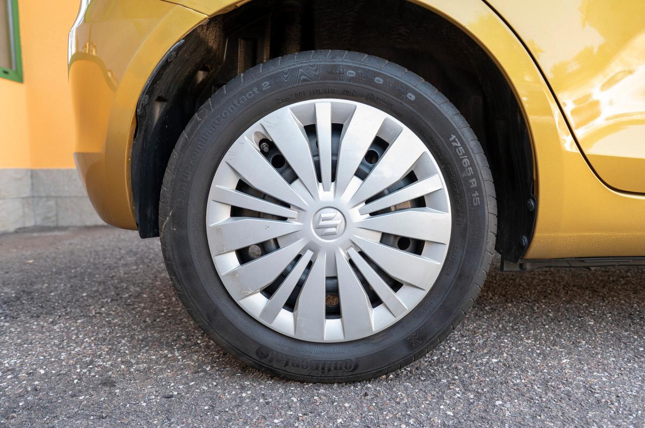 Suzuki Swift 1.2 4WD - solo 50.000km
