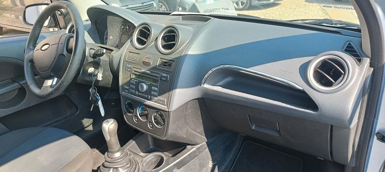 Ford Fiesta 1.2 16V 3p. Ghia