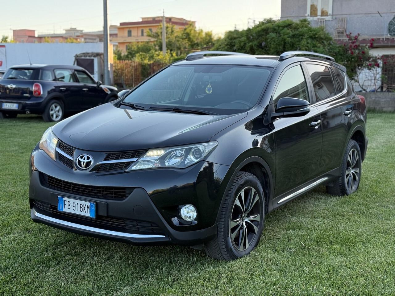 TOYOTA RAV4 2015 2.0 124cv D-4D 2WD Style