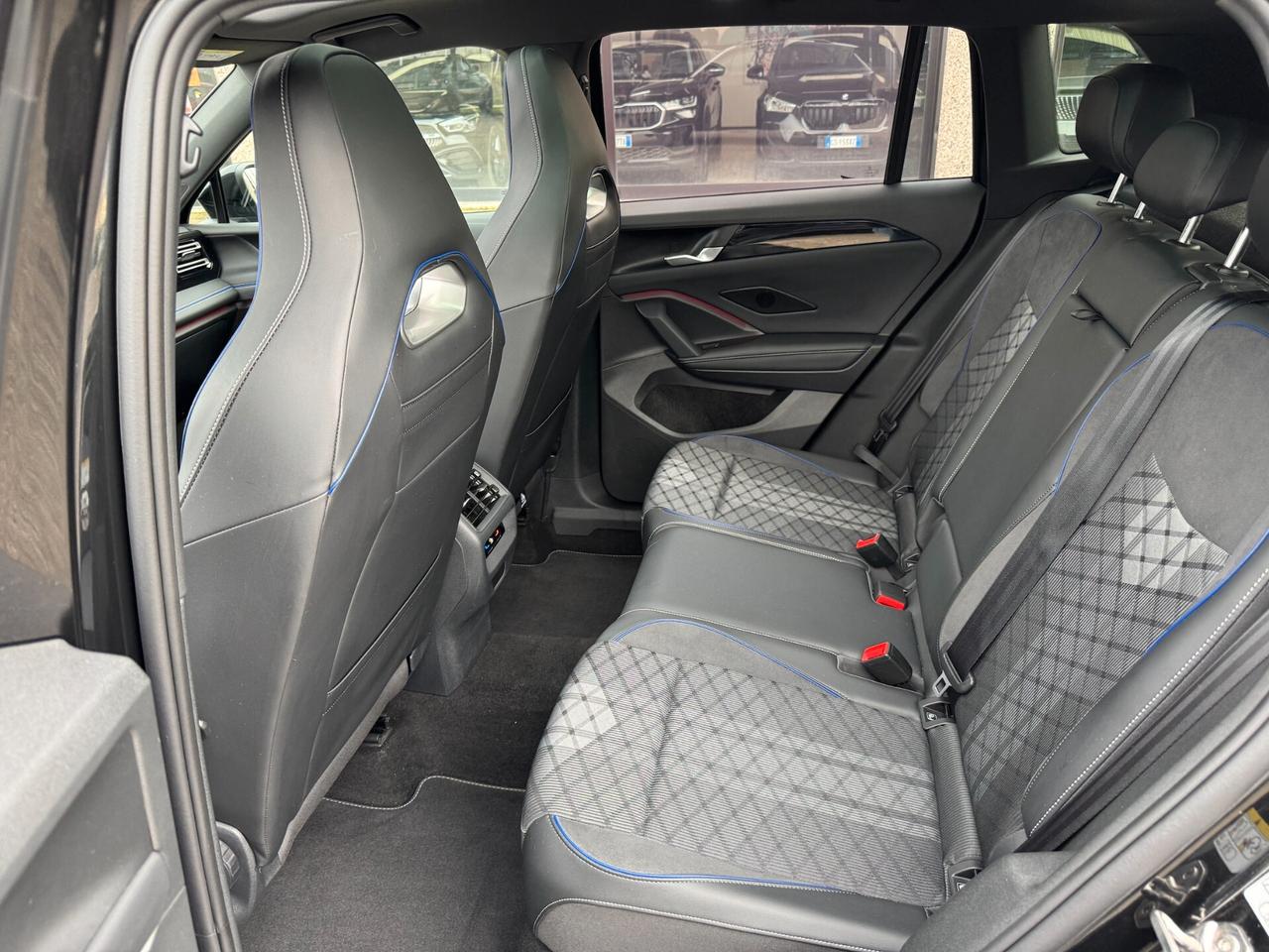 Volkswagen Tiguan 2.0 TDI 150 CV DSG R-Line plus GARANZIA VOLKSWAGEN