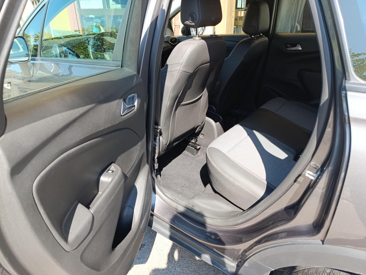 Opel Crossland 1.2 benzina Elegance