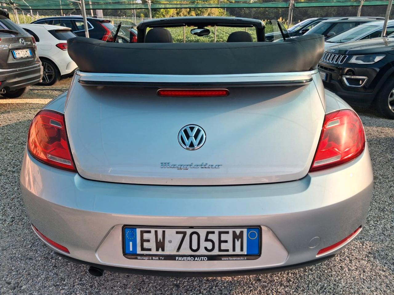 Volkswagen Maggiolino Cabrio 1.6 tdi CABRIO Design 105cv