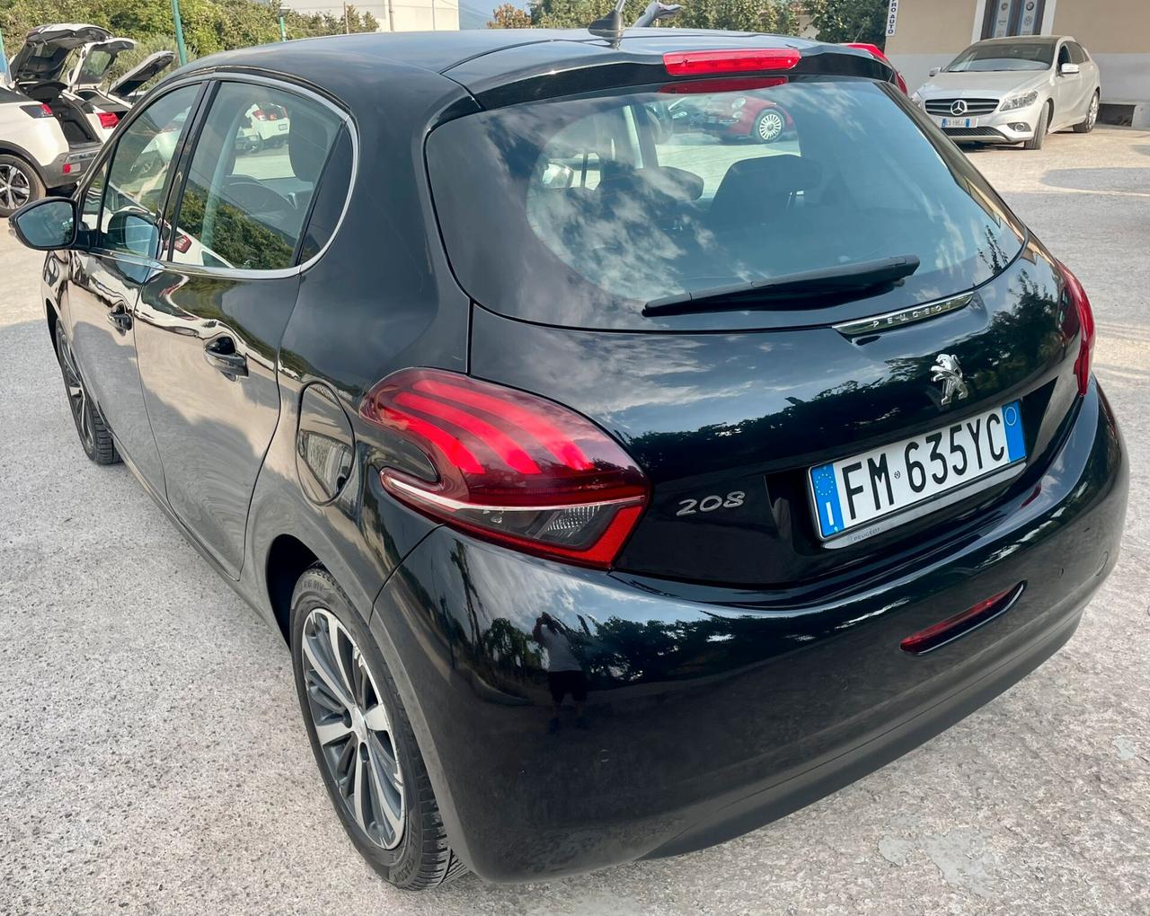 Peugeot 208 BlueHDi 75 5 porte Allure