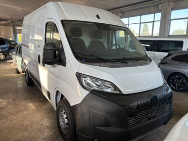 Peugeot Boxer furgone L2H2 2.2 BlueHdi 140cv con telecamera posteriore e blocco porte carico in sicurezza