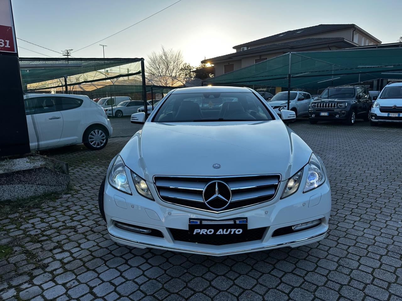 Mercedes-benz E 220 E 220 CDI Coupé BlueEFFICIENCY