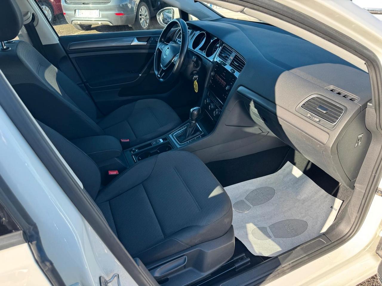 Volkswagen Golf Variant 7.5 1.6 TDI 115CV DSG EXECUTIVE BMT 2019