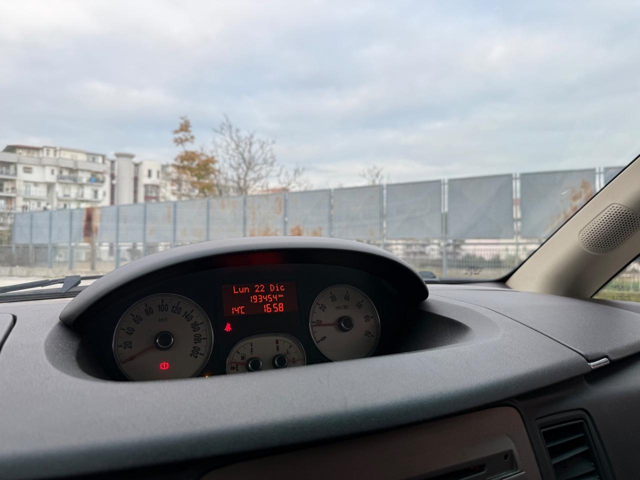 Lancia MUSA 1.3 Multijet Full puntini di grandine