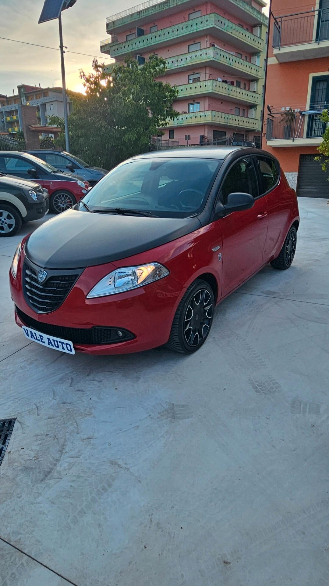 Lancia Ypsilon 0.9 TwinAir 85 CV 5 porte S&S DFN 30th Anniversary