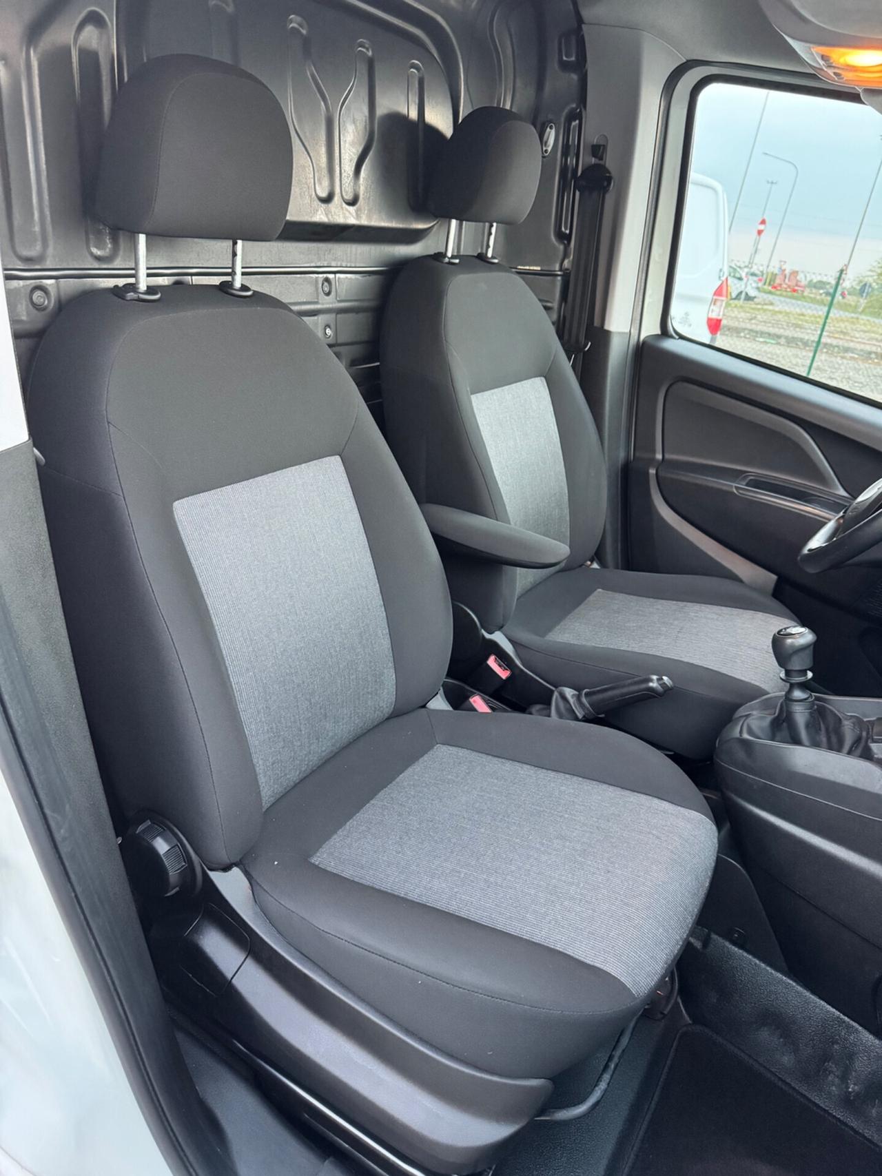 Fiat Doblo Doblò 1.4 Natural Power PL-TN Cargo Maxi Lounge