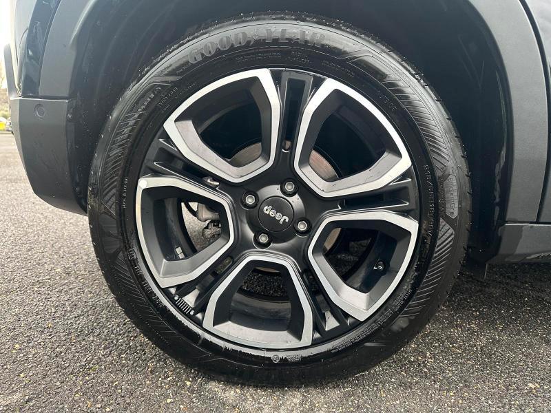 Jeep Avenger full-electric Summit fwd 156cv auto